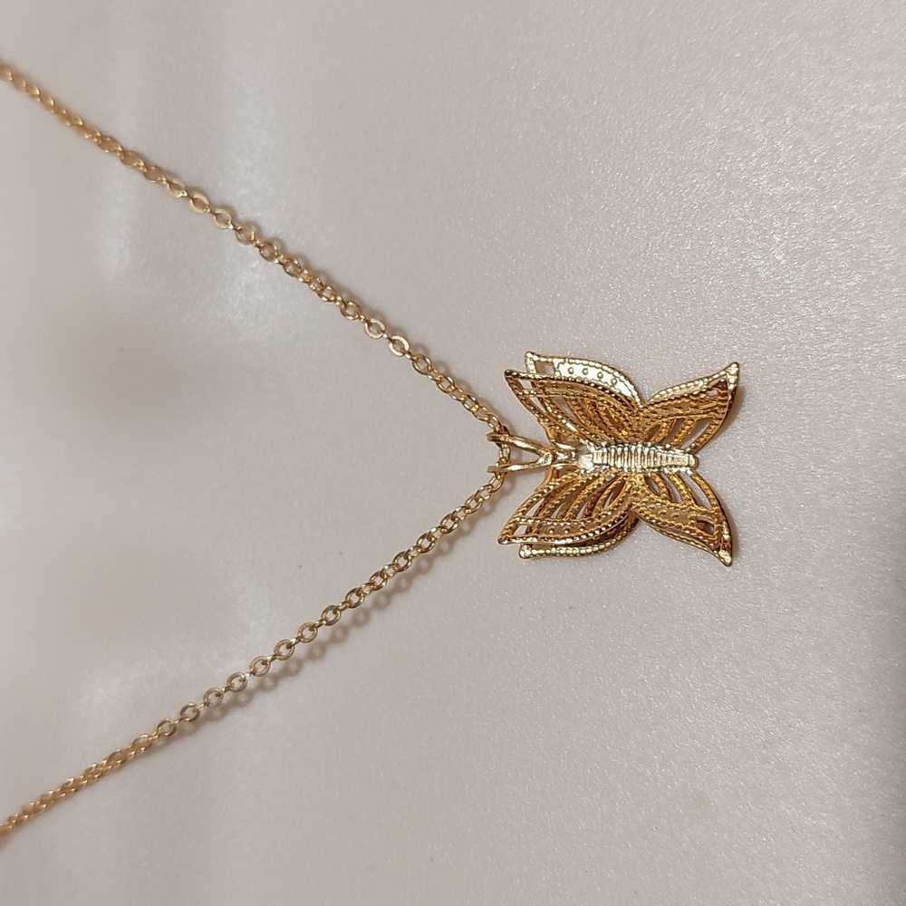 Dainty 3D Filigree Butterfly Pendant High Gloss Gold Tone Necklace - Picture 4 of 9